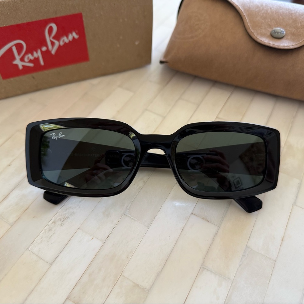 Ray-Ban Kiliane black Sunglasses New with box